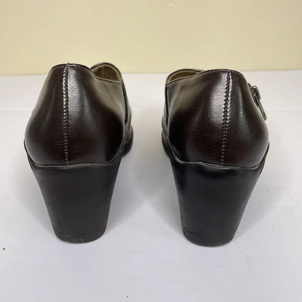 AEROSOLES Shoe Bootie Brown Vegan Leather BUZZ SAW Cushioned Insole Comfort 9M